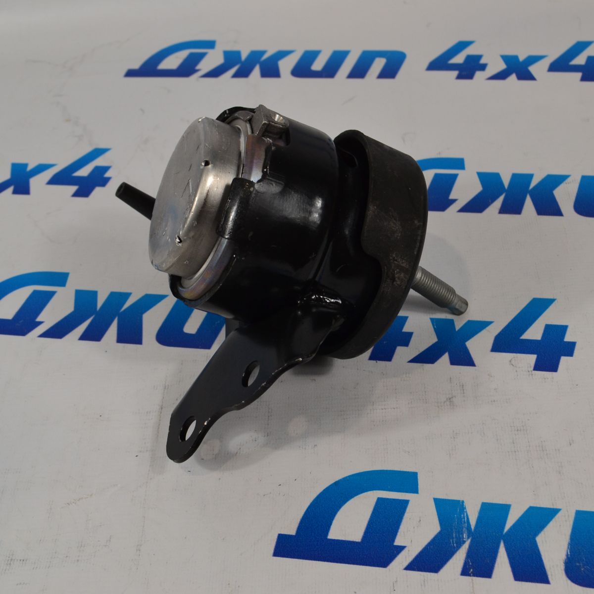 Опора двигателя правая Jeep Wrangler JL V2.0T 68271526AC
