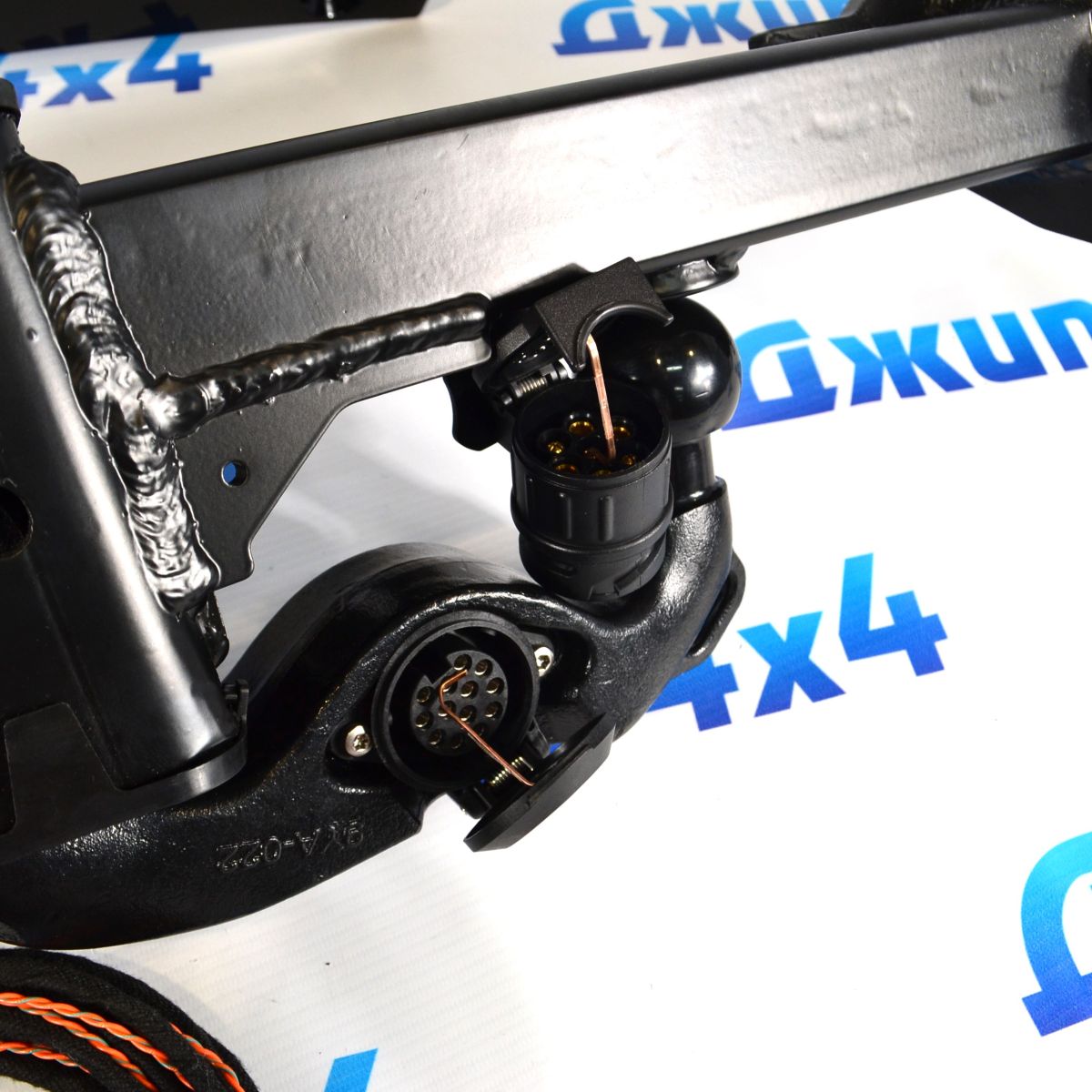 Выдвижной электрический фаркоп Land Rover Range Rover Sport 2023-2025 VPLXT0333