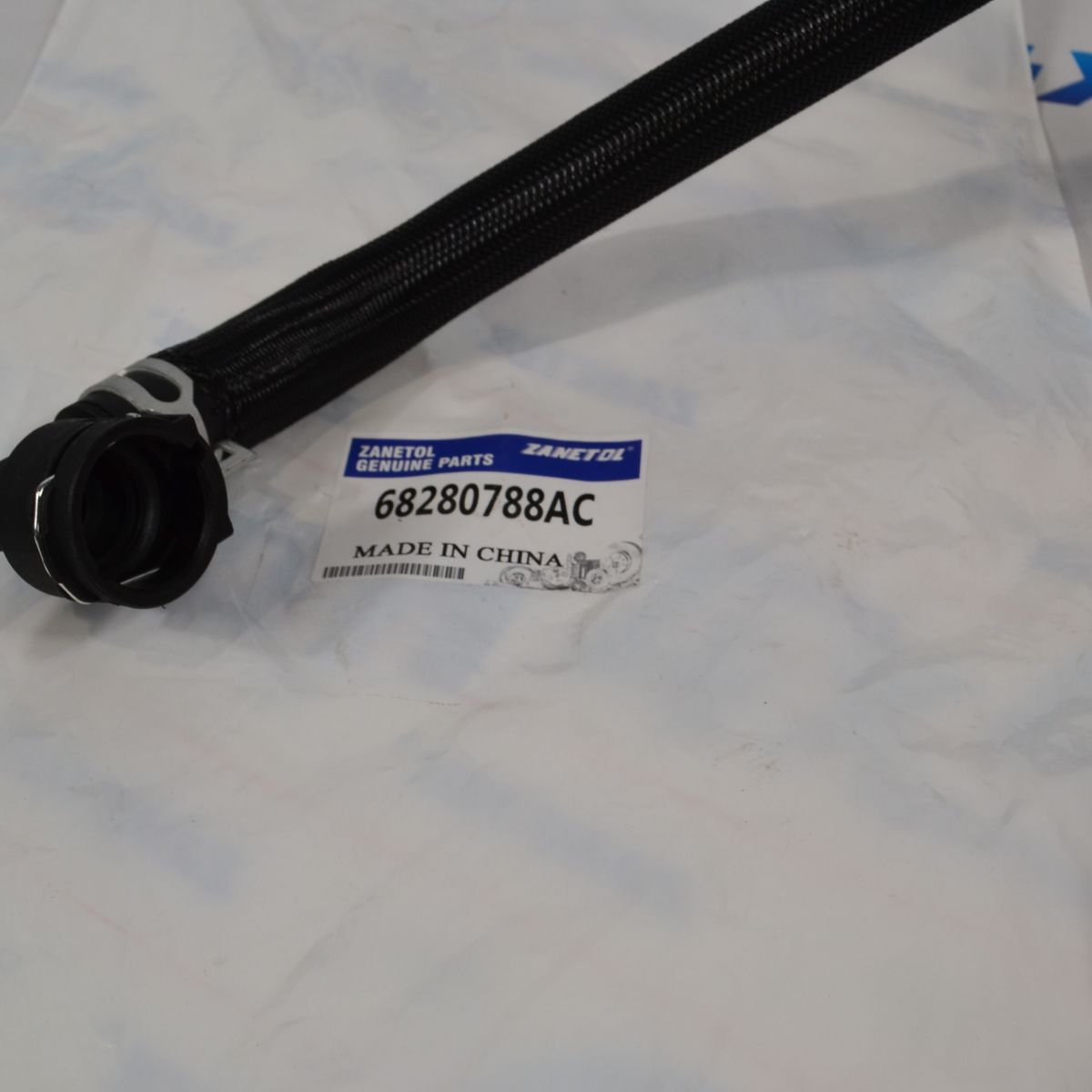 Патрубок системы охлаждения Jeep Wrangler JL V2.0T 68280788AC
