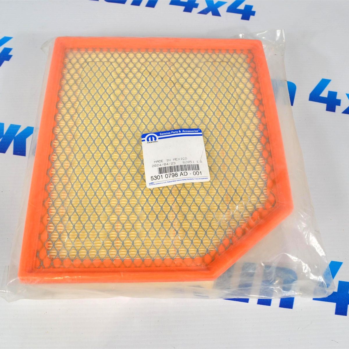 Фильтр воздушный Jeep Grand Cherokee Trackhawk SRT8/Dodge Durango SRT8 Hellcat V6.2Hemi 53010798AD