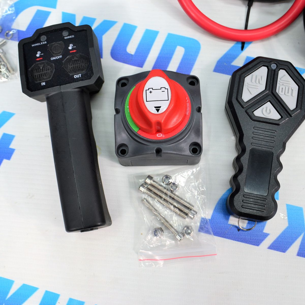 Лебедка автомобильная 13500 lbs/синтетический трос 25м/12V TR-13500-66808