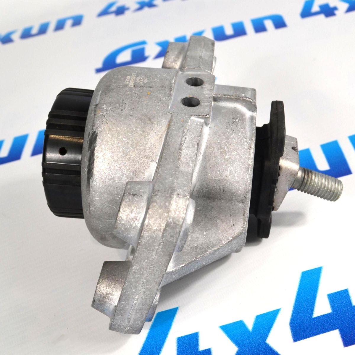 Опора двигателя Range Rover L405/Range Rover Sport L494 V3.0SC/V5.0SC Petrol LR056882