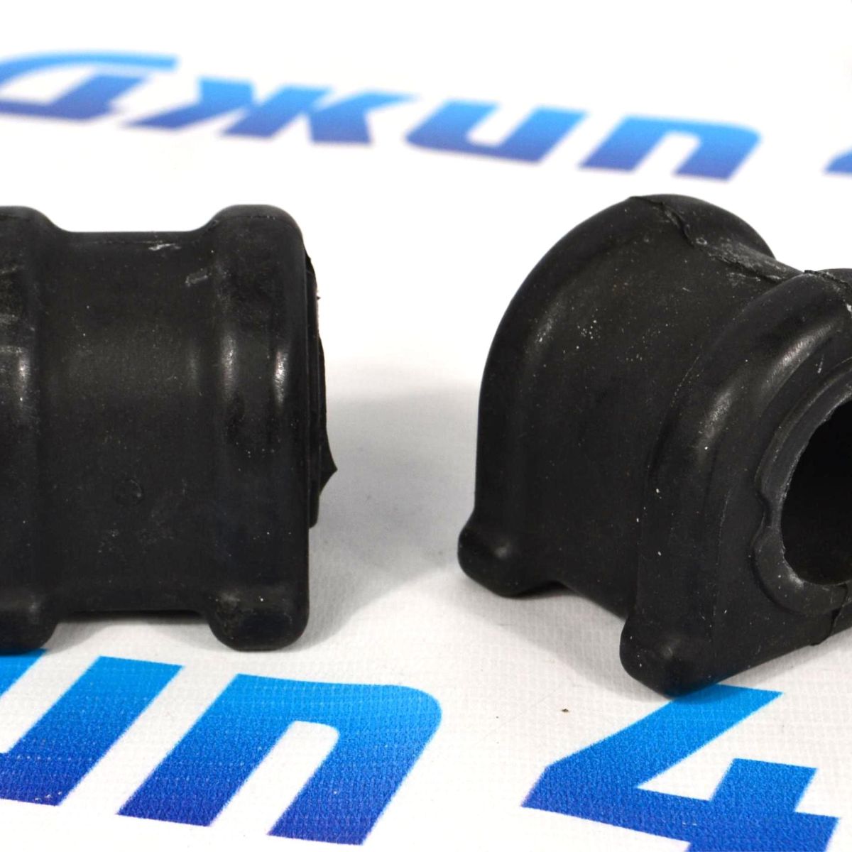 Втулка переднего стабилизатора Dodge Charger LD/Dodge Challenger LA/Crysler 300C LX 68219854AA