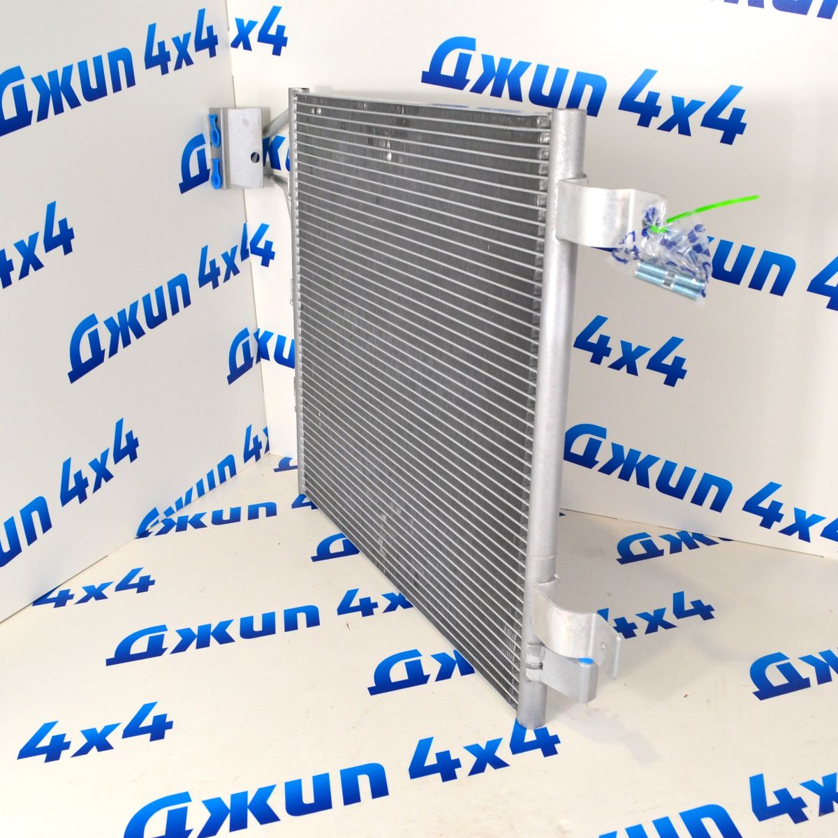 Радиатор кондиционера Jeep Wrangler JK 2012-2018 V3.6 Pentastar 68143891AA