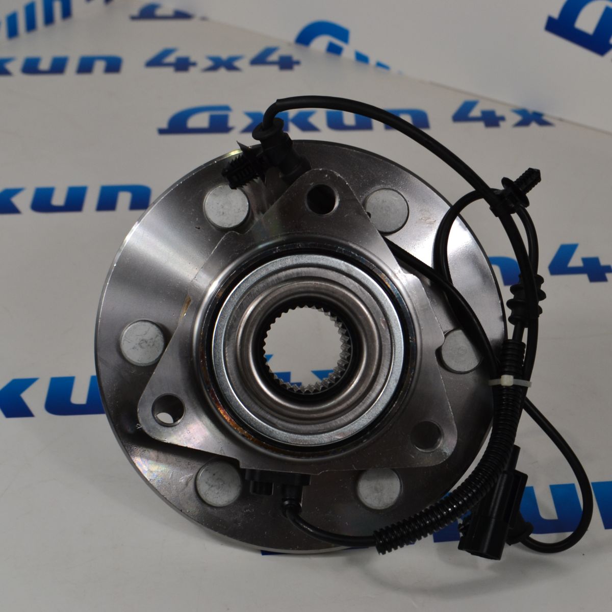 Передний ступичный узел Dodge Ram 1500 DT 68237141AH